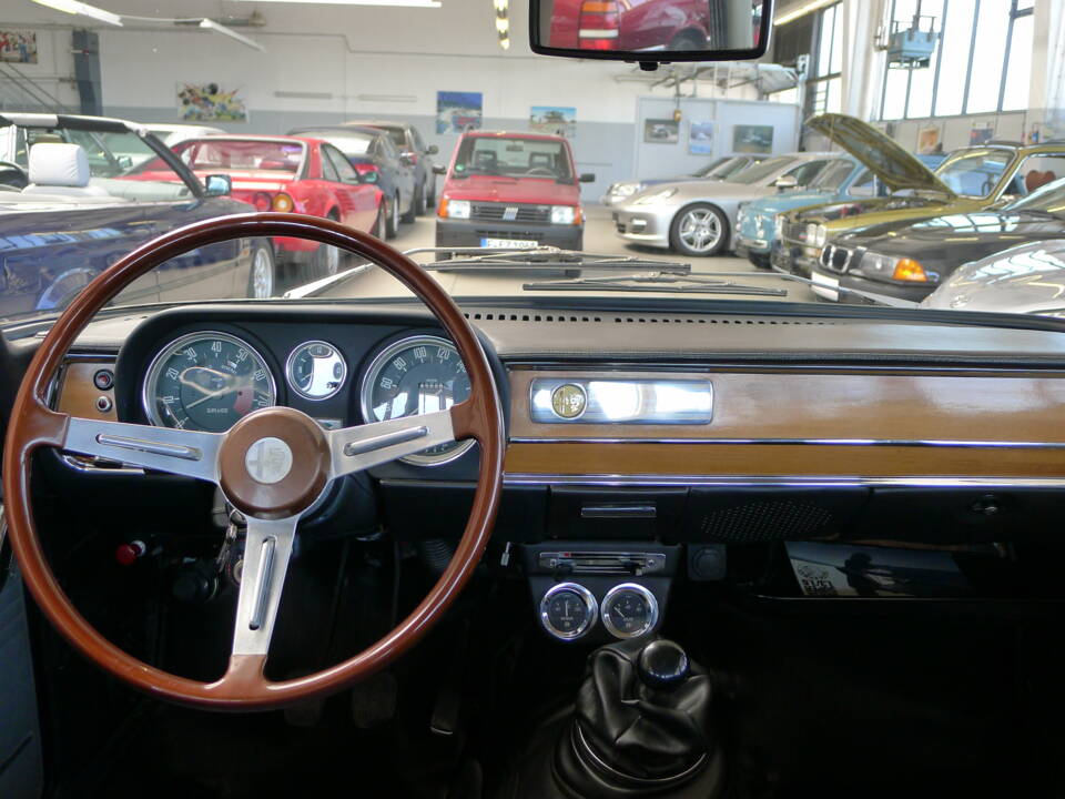Bild 4/40 von Alfa Romeo Giulia 1.3 Super (1972)