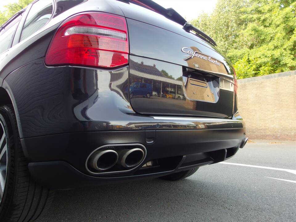 Image 15/93 of Porsche Cayenne Turbo (2007)