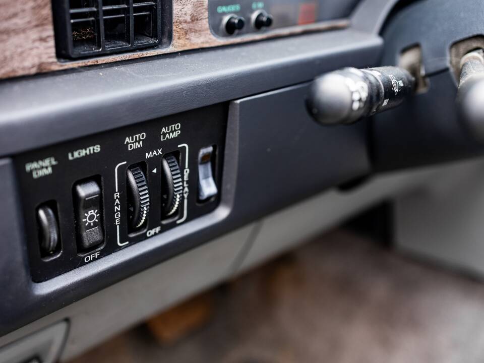 Image 27/50 of CMC Tiffany (1988)