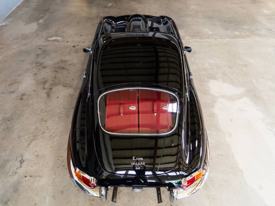Bild 24/31 von Jaguar E-Type 4.2 (1965)
