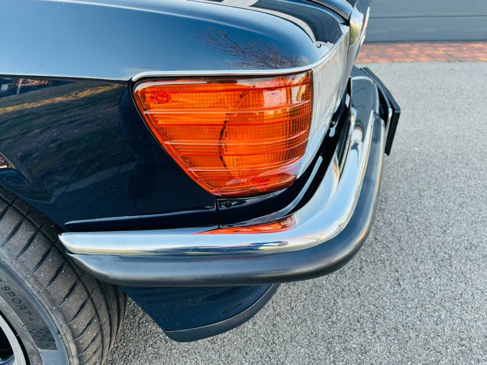 Image 6/23 of Mercedes-Benz 500 SL (1986)