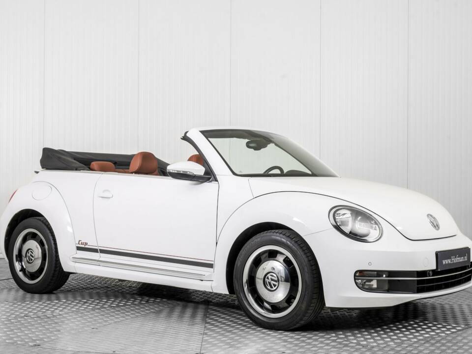 Imagen 5/50 de Volkswagen Beetle 1.2 TSI (2014)