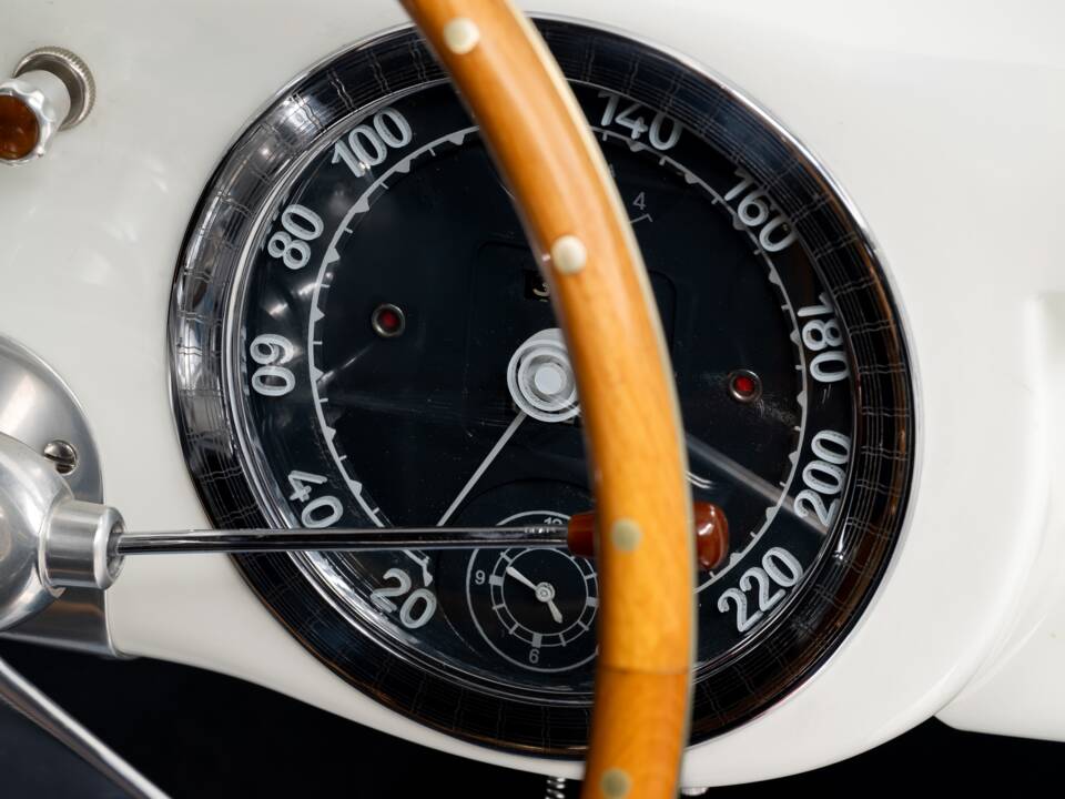 Image 8/61 of Ferrari 225 S (1952)