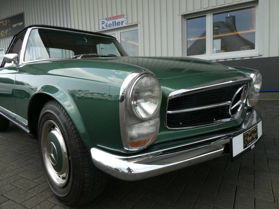 Image 20/25 de Mercedes-Benz 280 SL (1970)