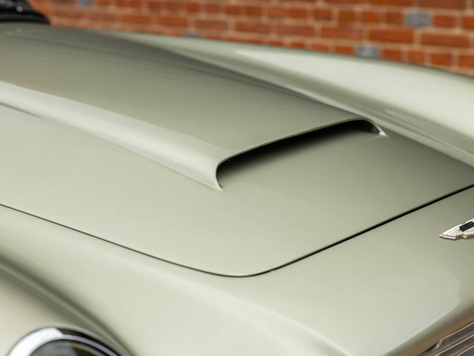 Bild 25/50 von Aston Martin DB 6 Volante (1969)