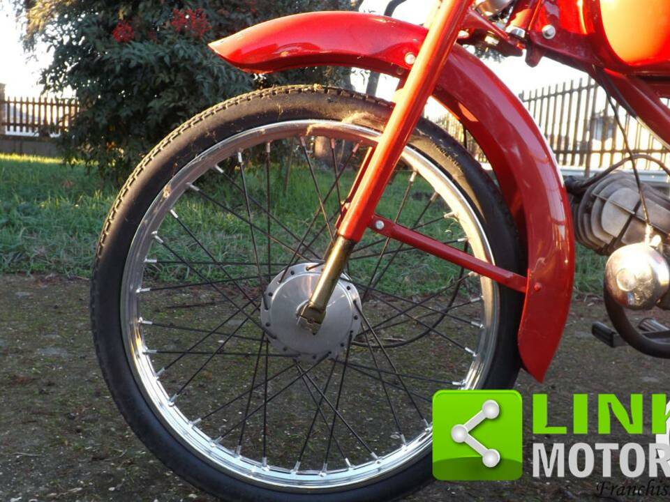 Afbeelding 9/10 van Moto Guzzi DUMMY (1952)