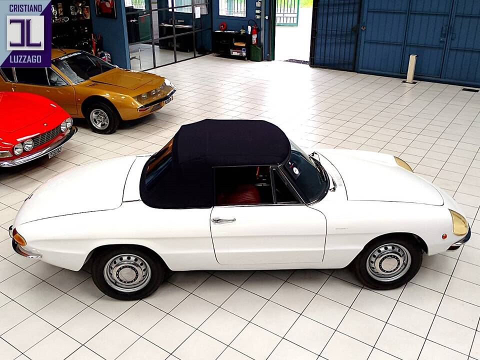 Bild 8/52 von Alfa Romeo 1750 Spider (1969)