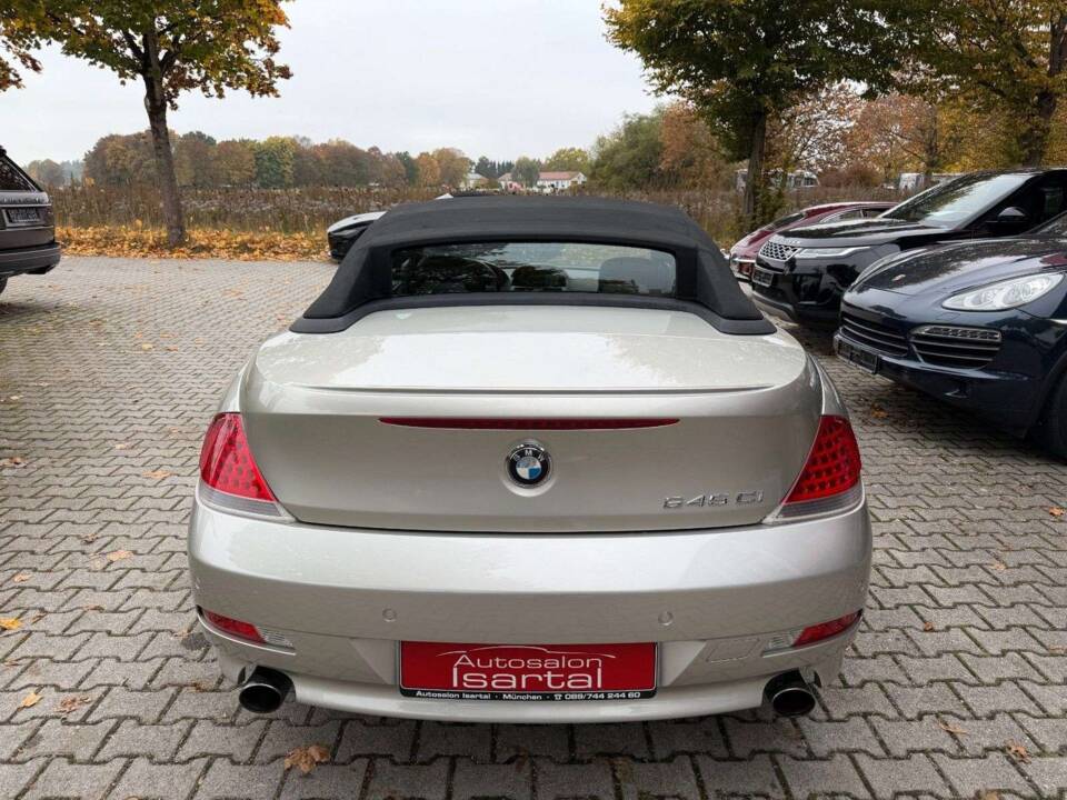 Image 22/24 of BMW 645Ci (2005)