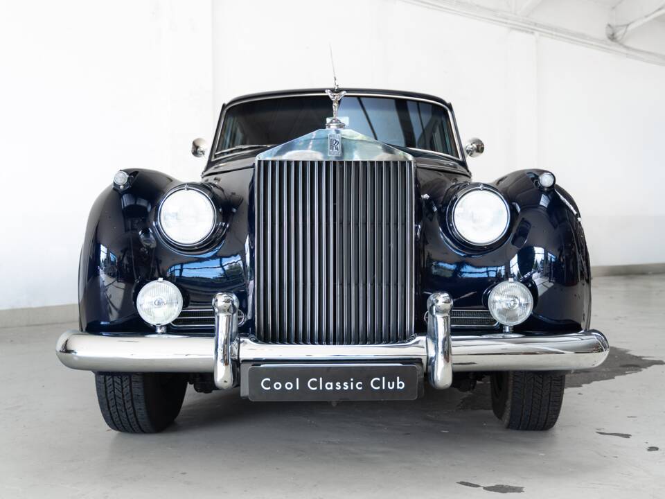 Image 2/40 of Rolls-Royce Silver Cloud II (1960)