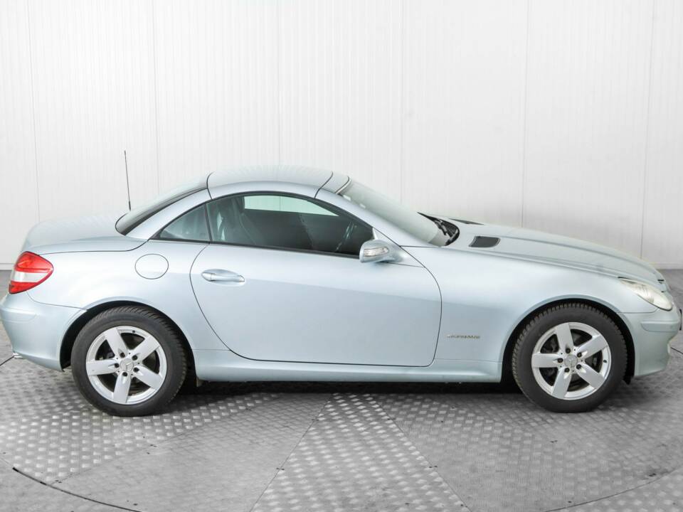 Immagine 48/50 di Mercedes-Benz SLK 200 Kompressor (2004)