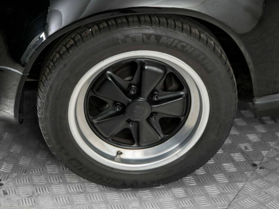 Bild 33/50 von Porsche 911 SC 3.0 (1982)