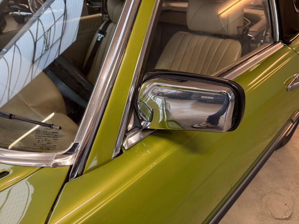 Image 26/48 of Mercedes-Benz 350 SL (1979)