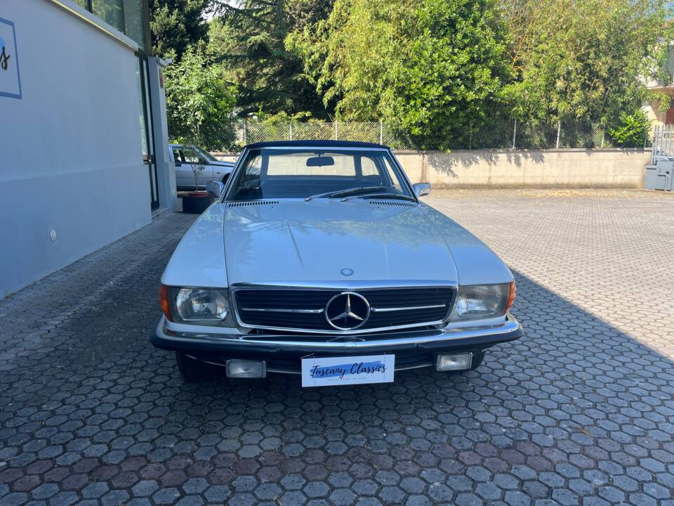 Image 3/26 of Mercedes-Benz 350 SL (1974)