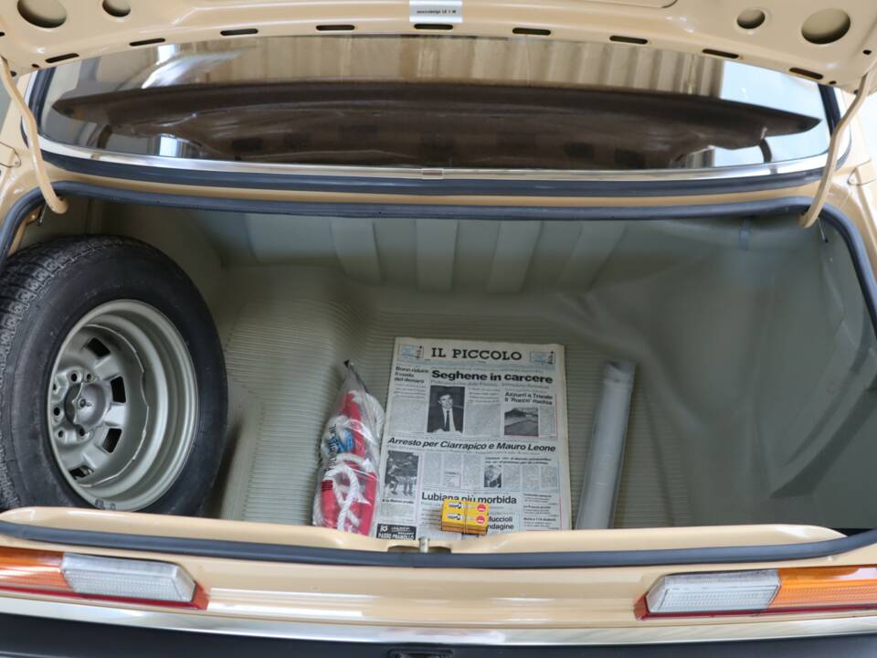 Imagen 8/50 de Audi 80 GL (1979)
