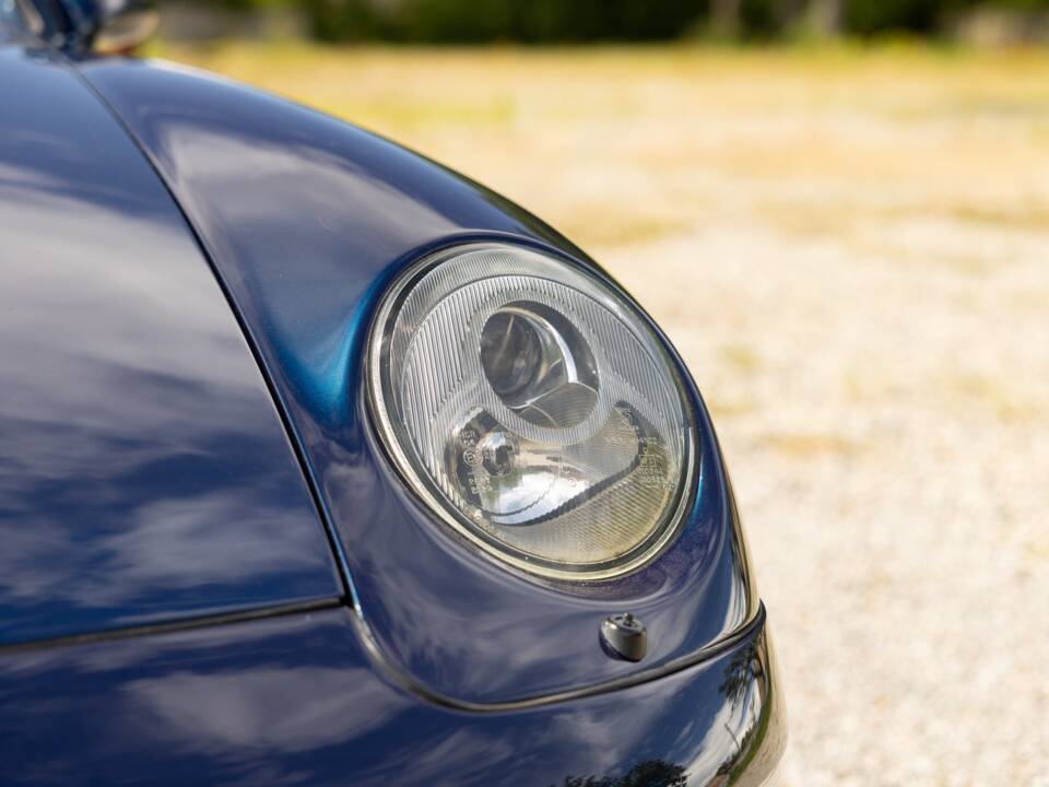 Bild 11/44 von Porsche 911 Carrera (1997)