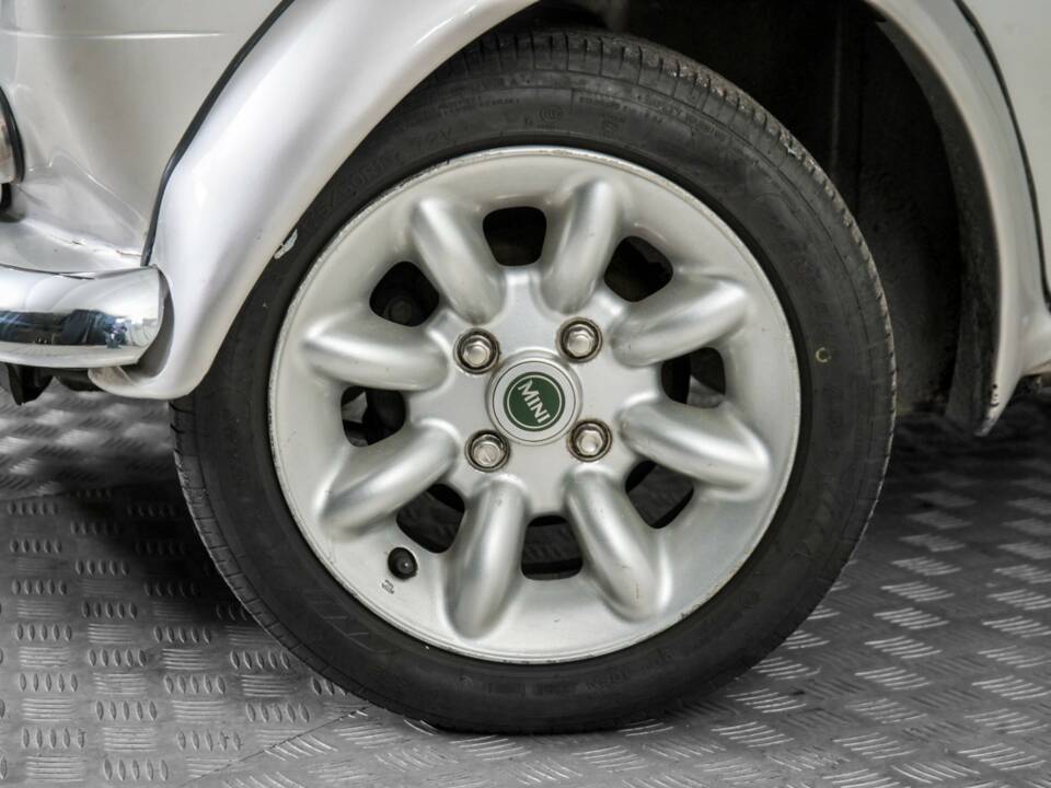 Bild 4/50 von Mini Cooper 1.3i MPI (1999)