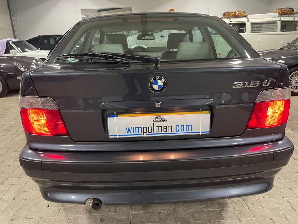 Bild 14/25 von BMW 318ti Compact (1997)