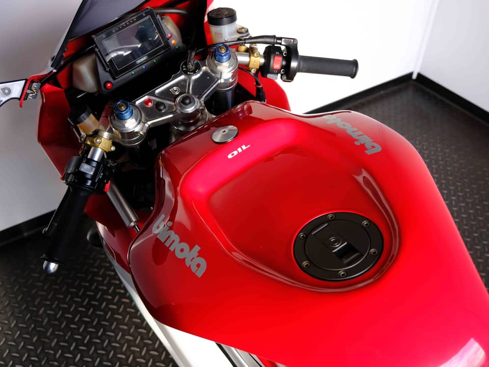 Image 76/94 of Bimota 500 V-Due (2003)