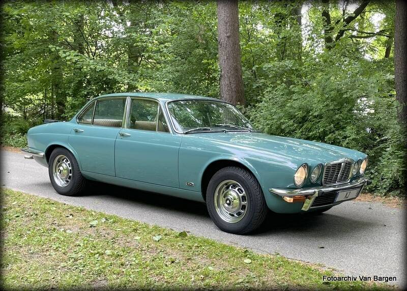 Bild 18/21 von Jaguar XJ 6 4.2 (1974)