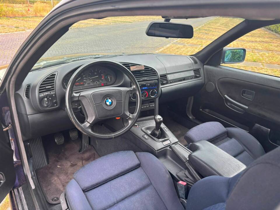 Immagine 2/8 di BMW 318is (1995)