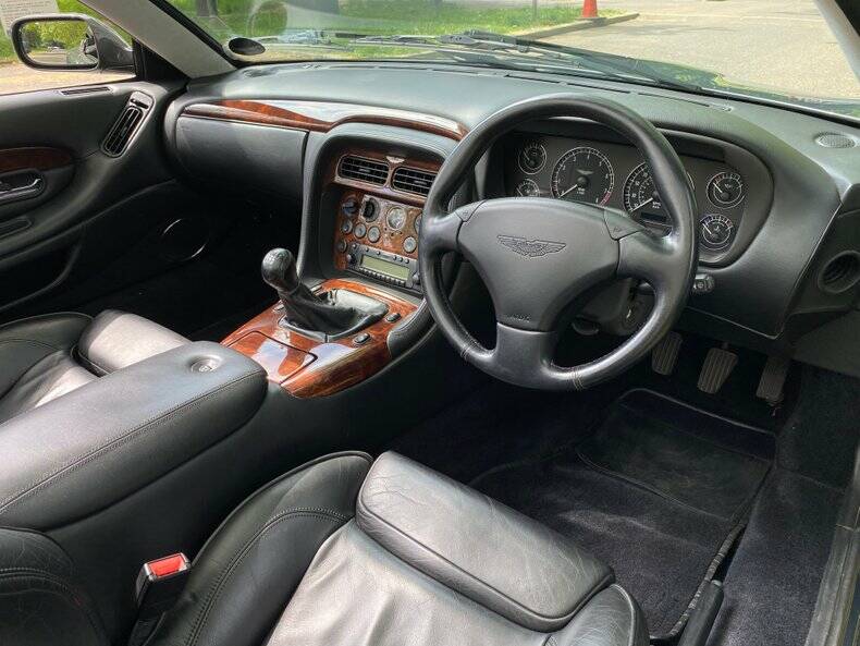 Image 6/50 of Aston Martin DB 7 Vantage Volante (2002)