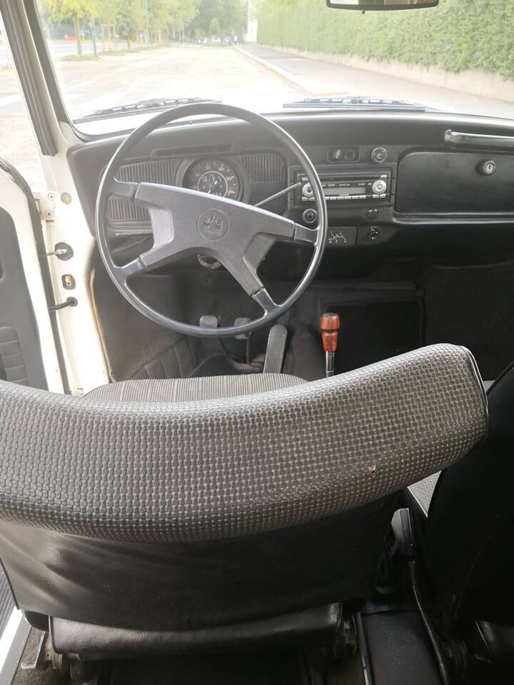 Bild 46/160 von Volkswagen Käfer 1300 (1971)