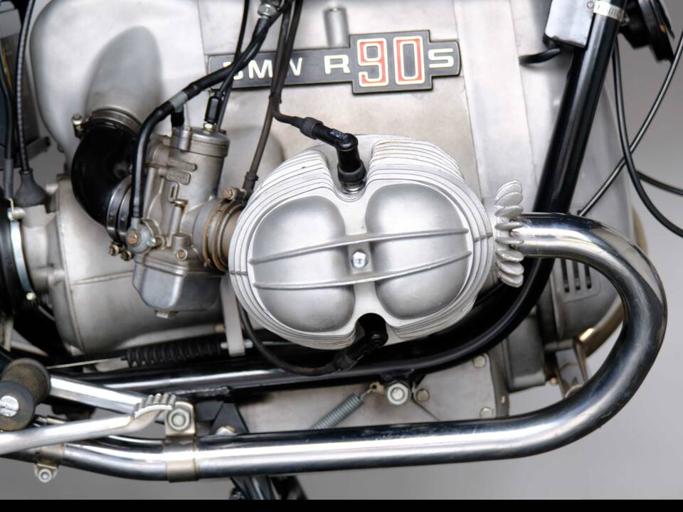 Image 8/91 of BMW R 90 S (1975)