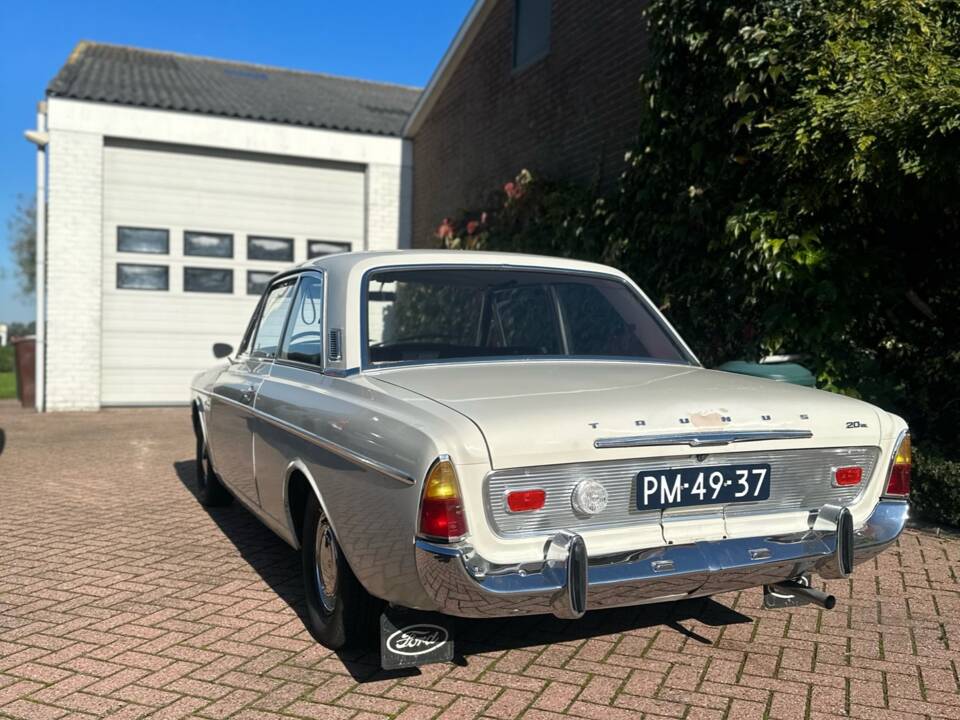 Bild 4/28 von Ford Taunus 20m 2000 (1966)