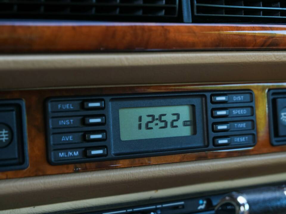 Image 46/50 of Jaguar XJS 4.0 (1994)