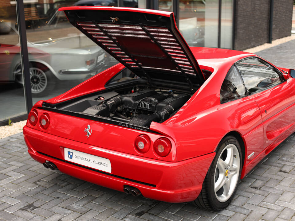 Image 6/17 of Ferrari F 355 Berlinetta (1997)