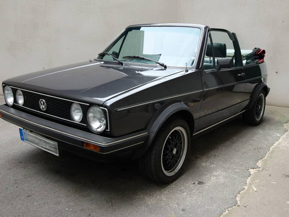 Afbeelding 3/4 van Volkswagen Golf Mk I Convertible 1.6 (1984)
