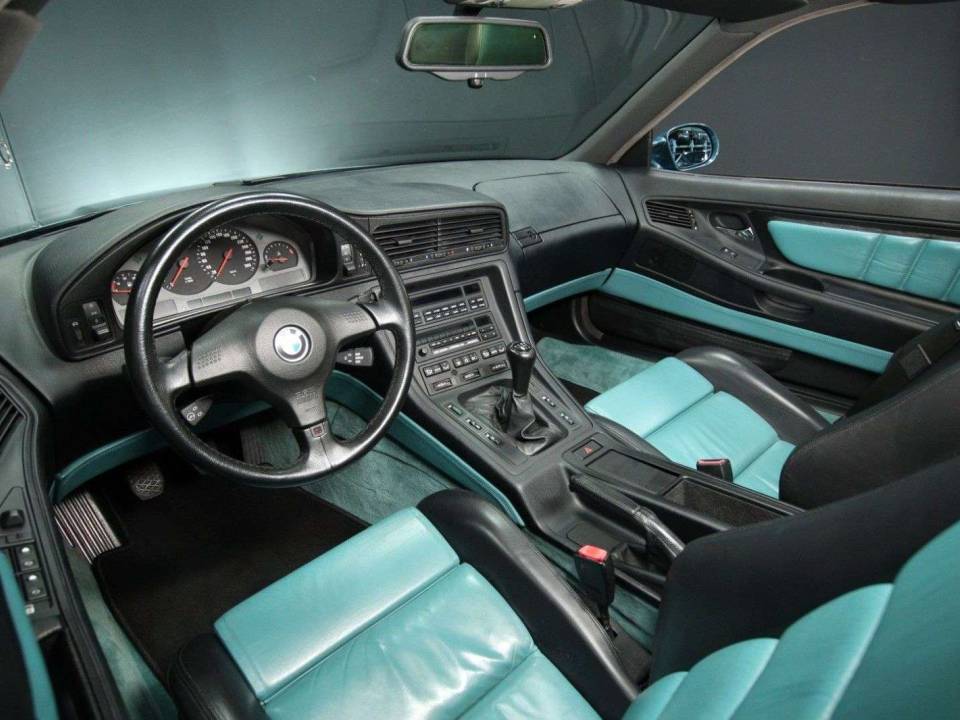 Image 13/30 de BMW 850CSi (1992)