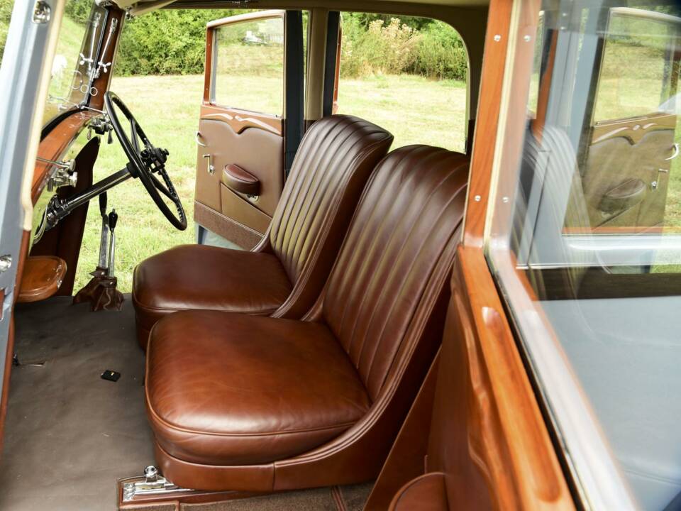 Image 25/50 of Rolls-Royce Phantom II Continental (1934)