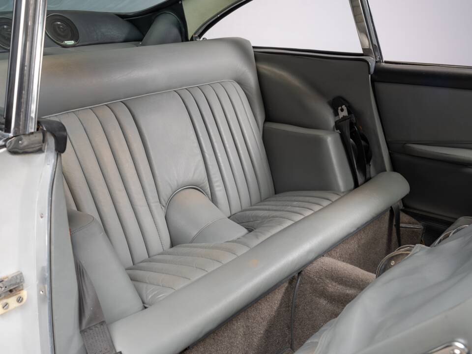 Bild 27/36 von Aston Martin DB 4 Vantage (1963)