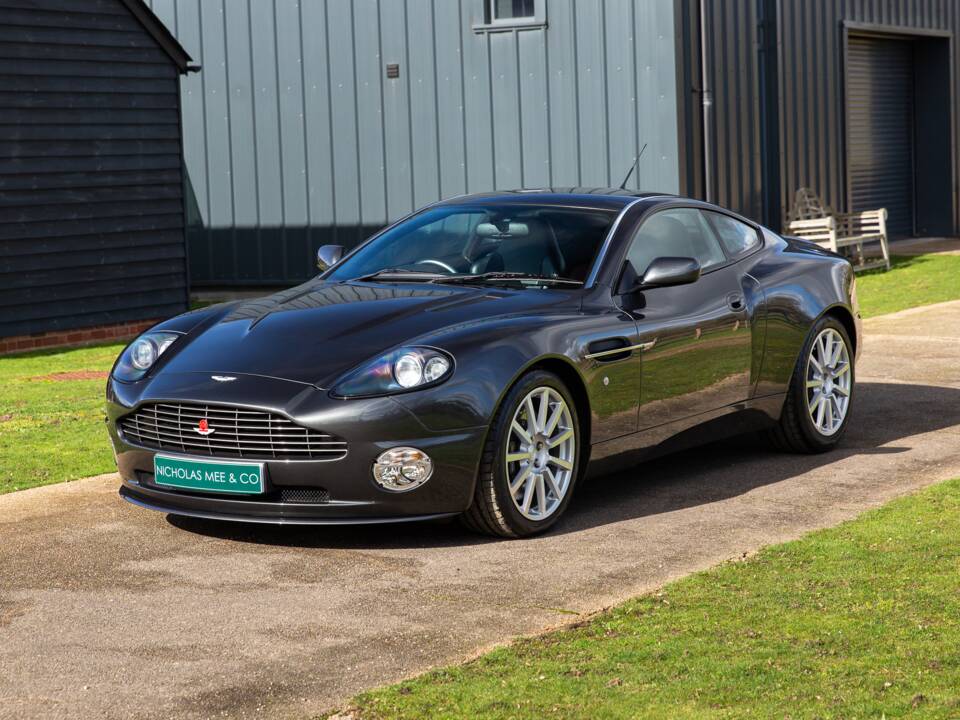 Image 91/92 of Aston Martin V12 Vanquish S (2007)