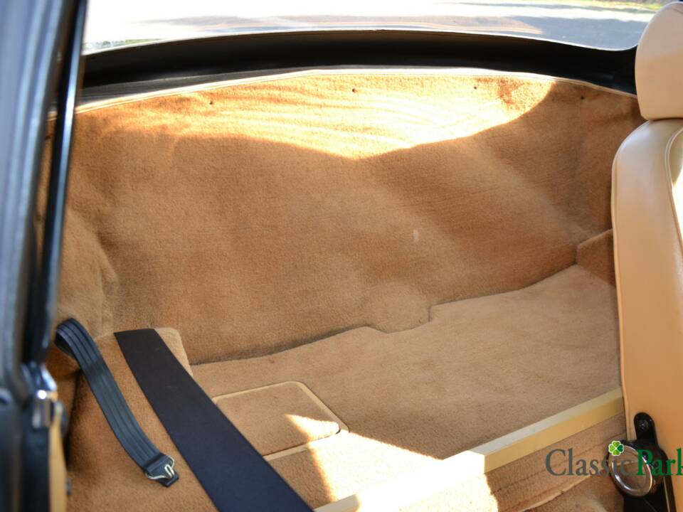 Image 37/50 of Alfa Romeo 2.0 Spider (1990)