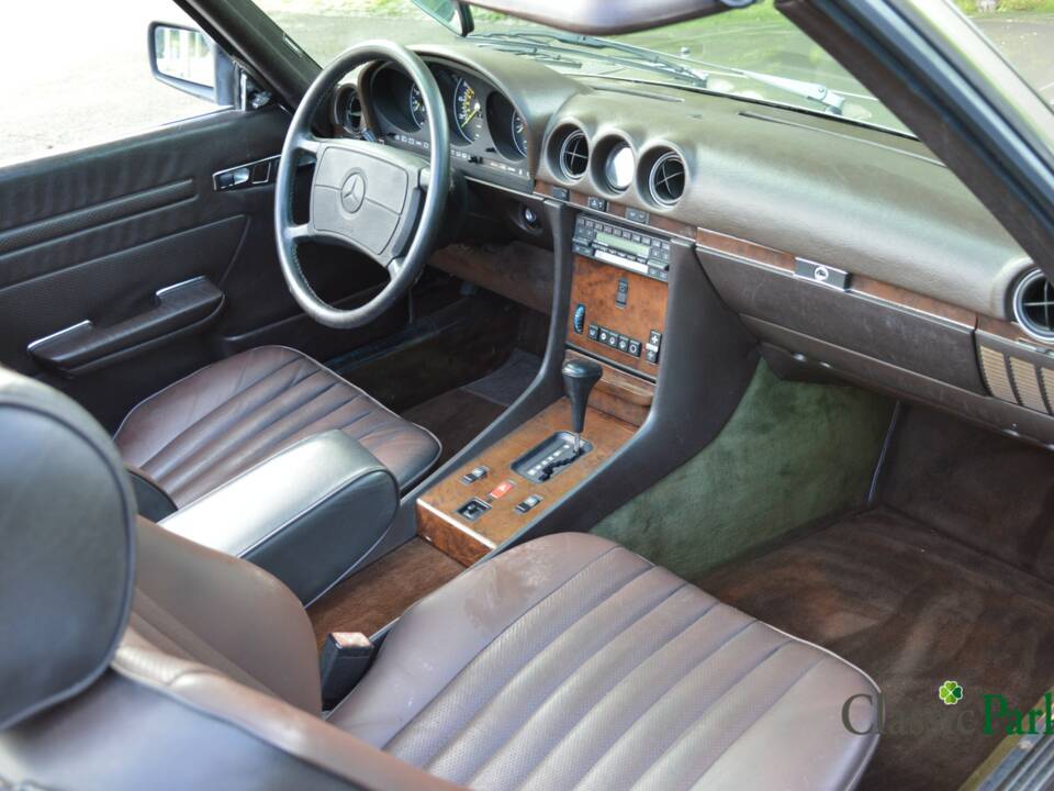 Image 28/47 de Mercedes-Benz 560 SL (1986)