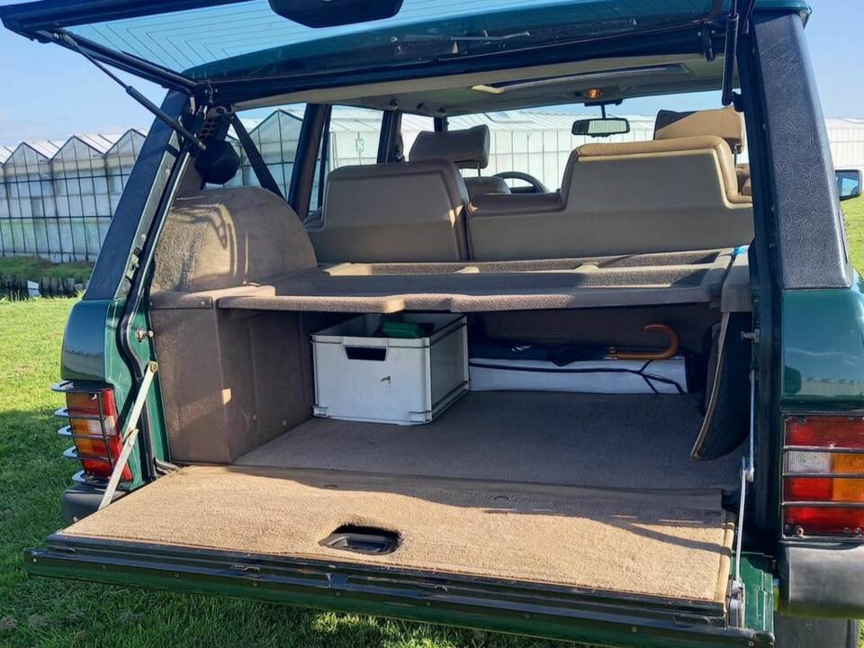 Image 7/8 of Land Rover Range Rover Classic Vogue SEi (1992)