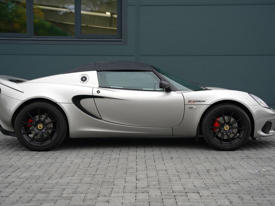 Image 3/50 of Lotus Elise Sport 240 &quot;Final Edition&quot; (2022)