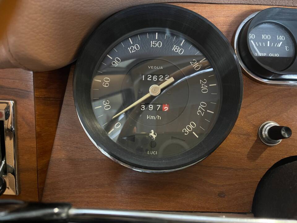 Image 9/20 of Ferrari 330 GT 2+2 (1967)