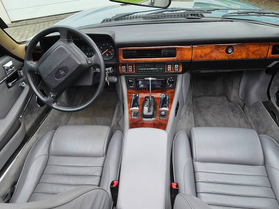 Image 7/13 de Jaguar XJS 5.3 V12 (1990)