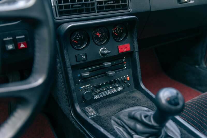 Image 19/48 of Porsche 924 Carrera GT (1981)