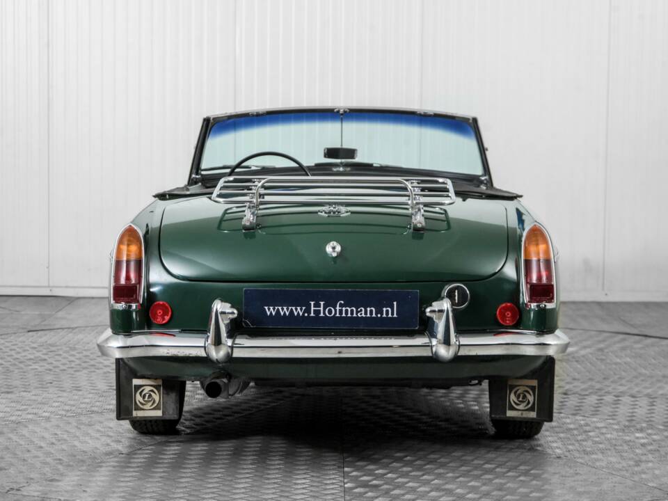 Afbeelding 13/50 van MG MGB (1965)