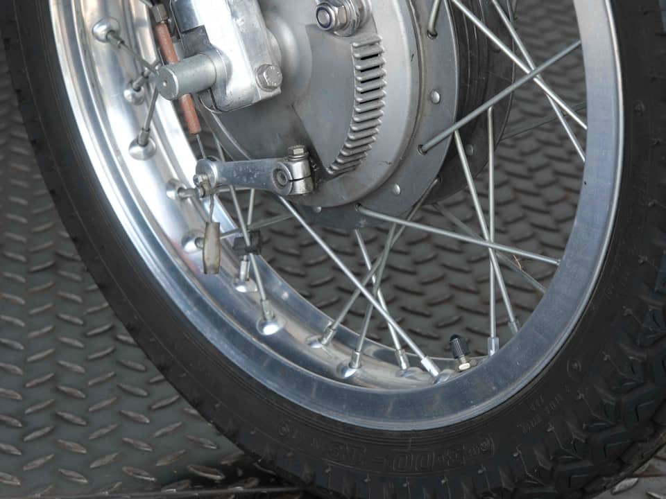 Image 41/64 of Ducati 350 Desmo (1971)