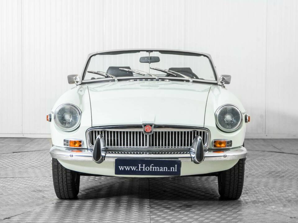 Bild 14/50 von MG MGB (1975)