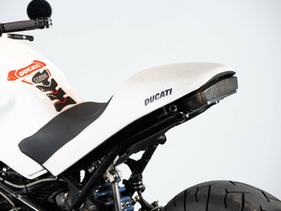 Image 18/50 of Ducati DUMMY (1998)