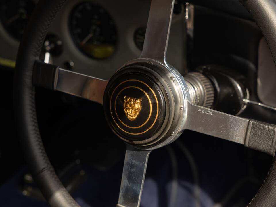 Bild 12/38 von Jaguar Mk II 3.8 (1959)