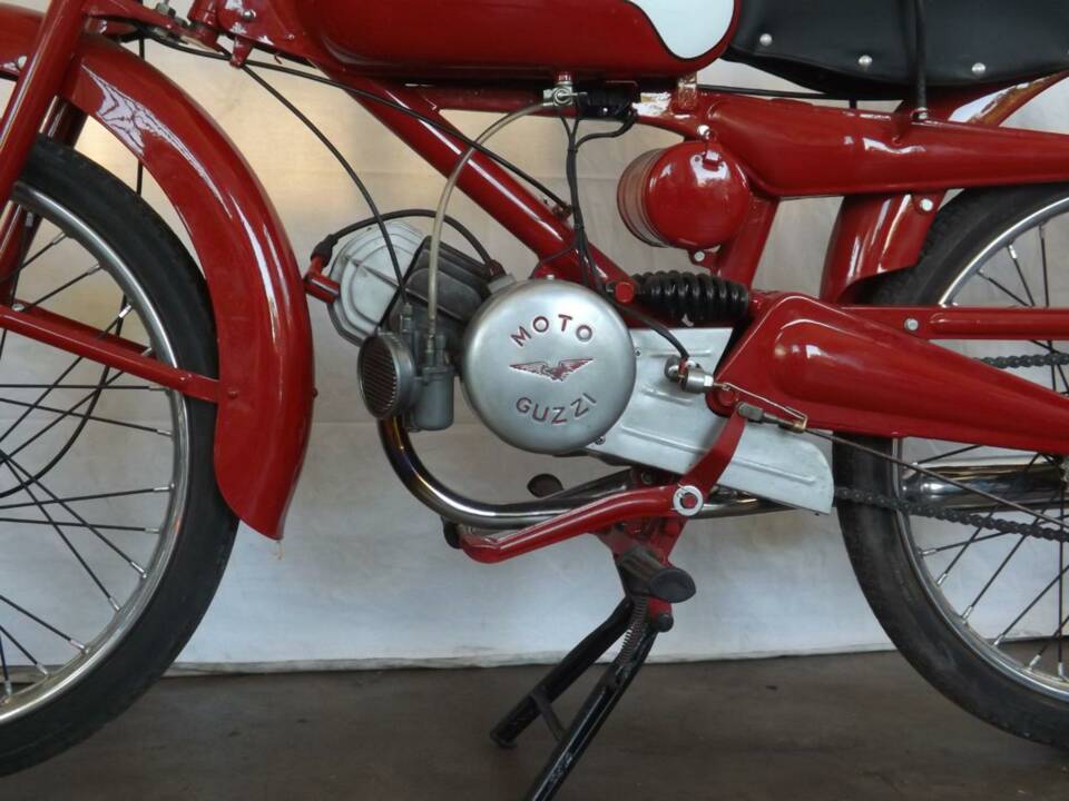 Image 34/44 of Moto Guzzi Cardellino 75 (1957)