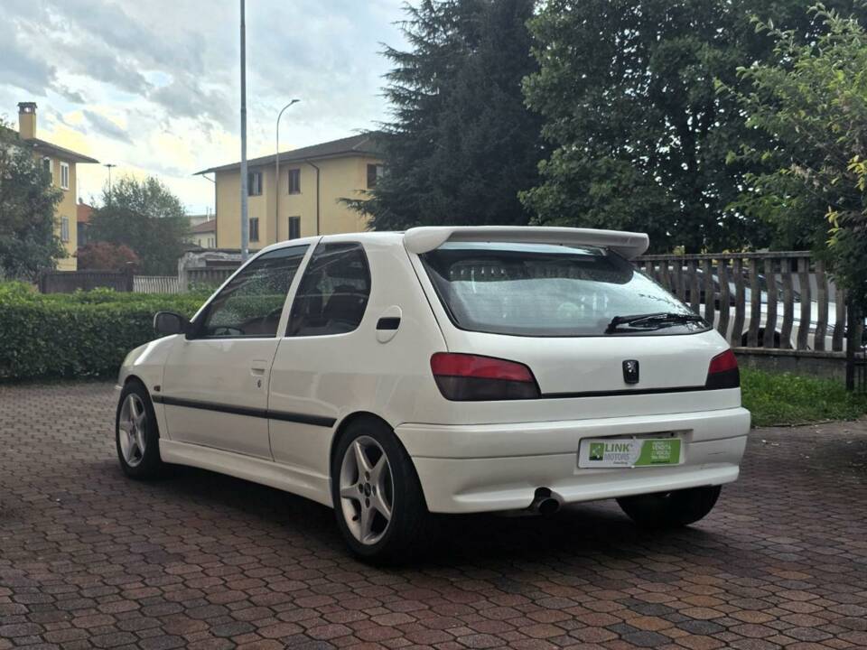 Immagine 14/30 di Peugeot 306 2.0i GTi6 (1997)