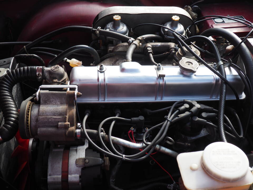 Immagine 8/9 di Triumph TR 6 (1976)
